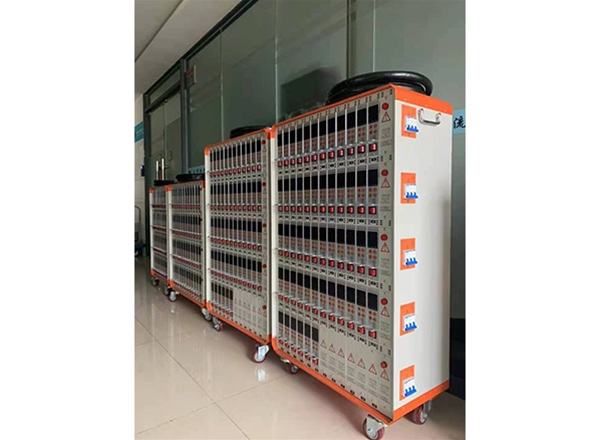 大型（xíng）溫控箱